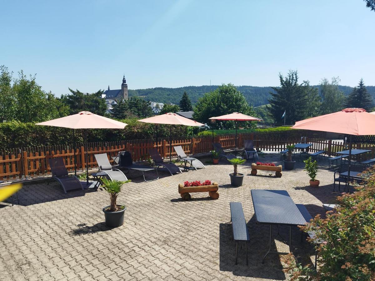 Berghotel Steiger - Pfotenurlaub Schneeberg  Exterior foto